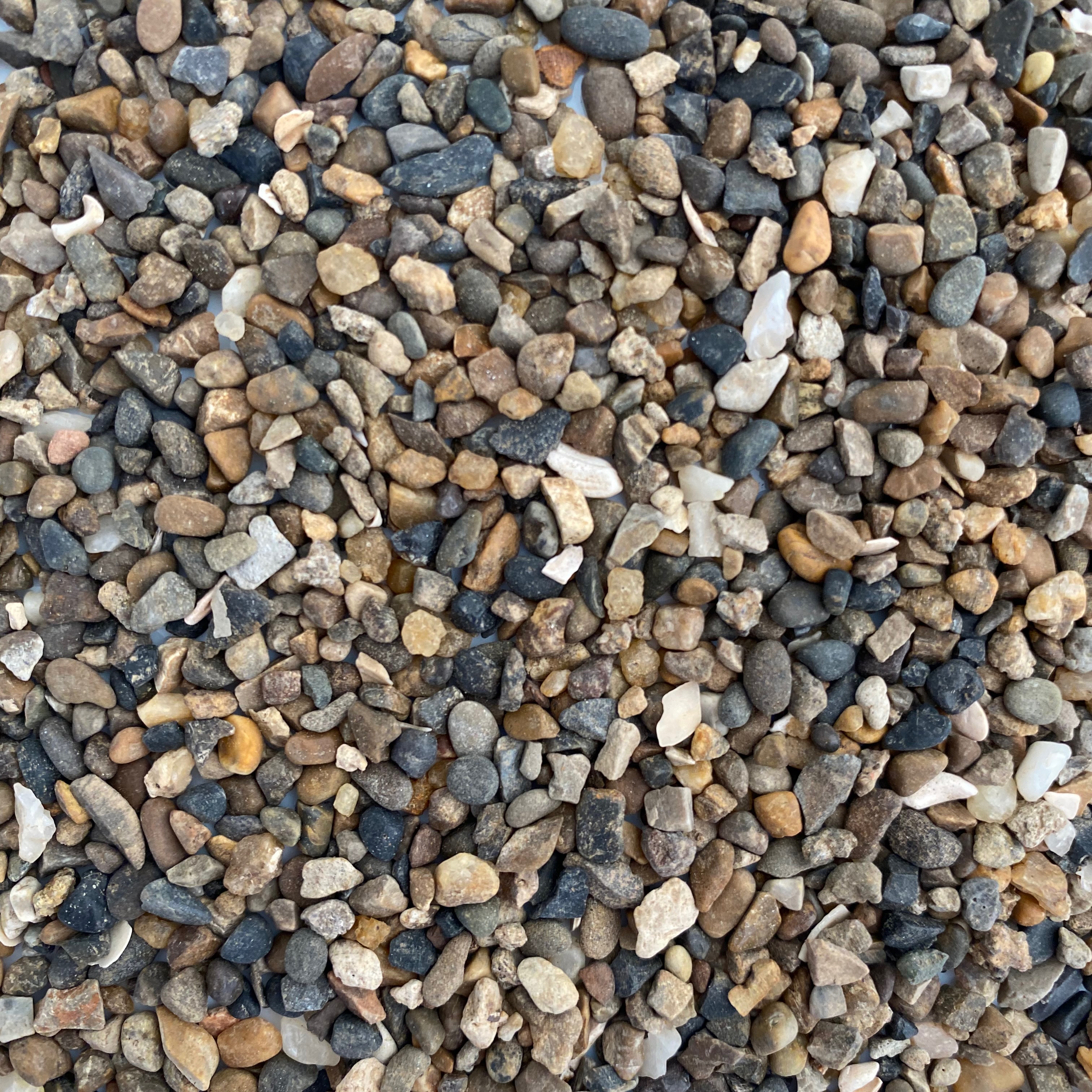 Natur Zierkies braun mix 2-4 mm 5 Kilo Natur Zierkies braun mix 2-4 mm 5 Kilo