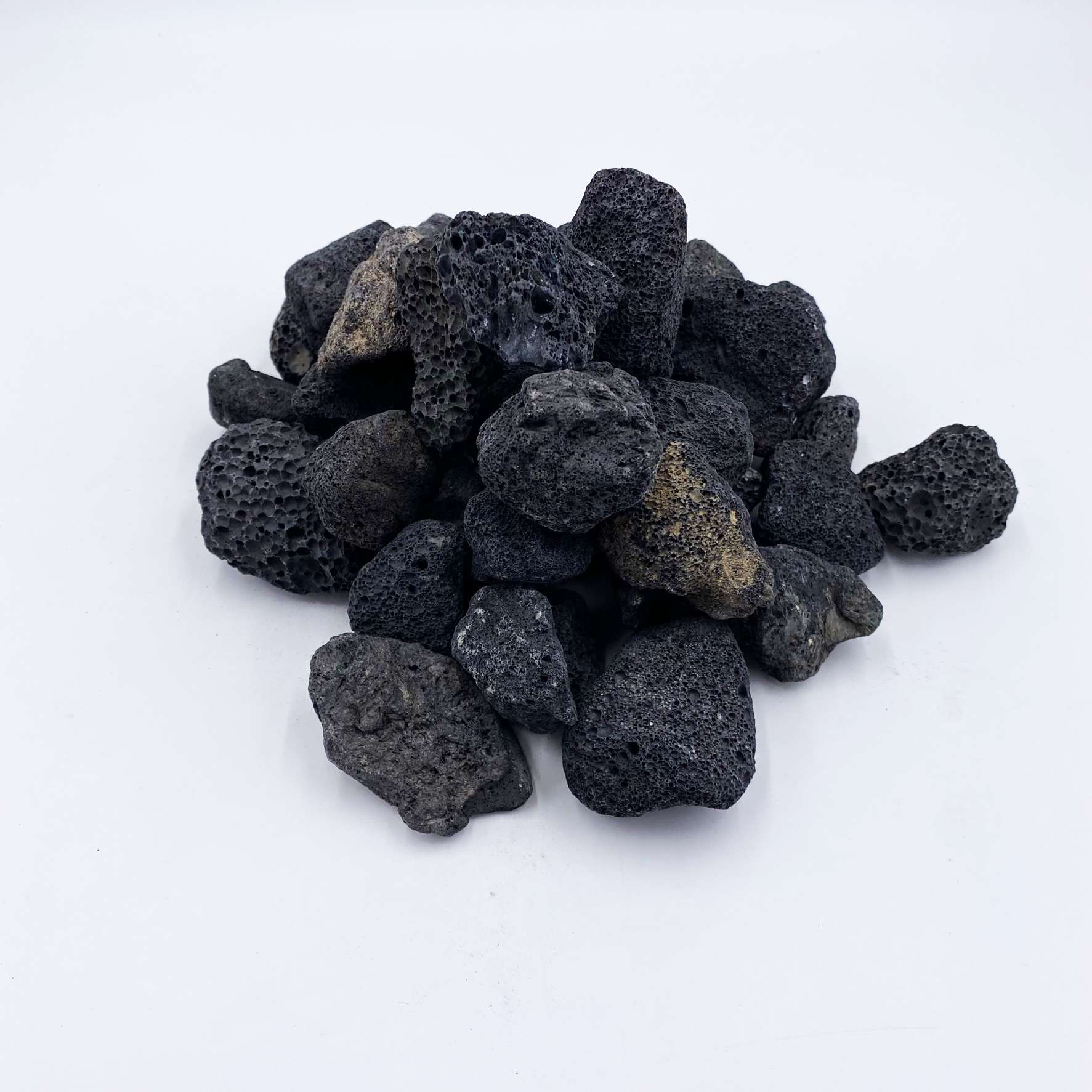 Lavastein schwarz Mini 16-32mm - Kiloware