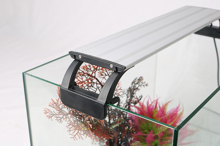 Prisma LED Leuchte ALX60 dimmbar 16Watt Prisma LED Leuchte ALX60 dimmbar 16Watt
